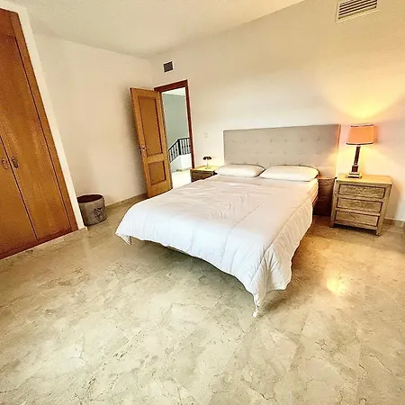 Guadalmina House بيت للعطل *